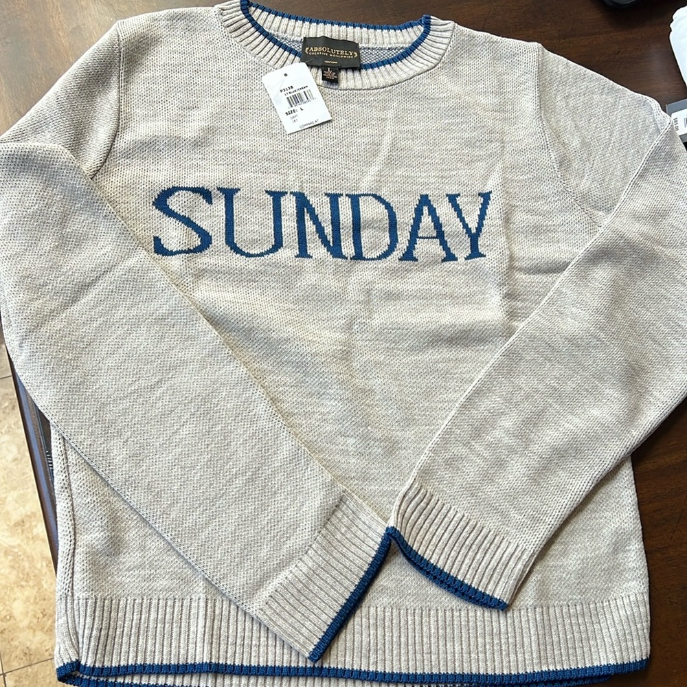Sunday Sweater, NWT size Large. Light weight